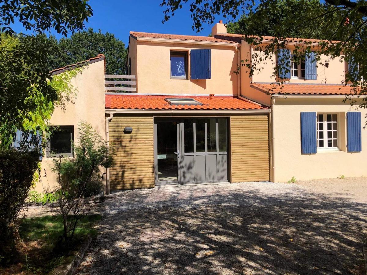 Maison Charmante Avec Piscine Privee A Saint-Georges-De-Pointindouxc Exterior foto